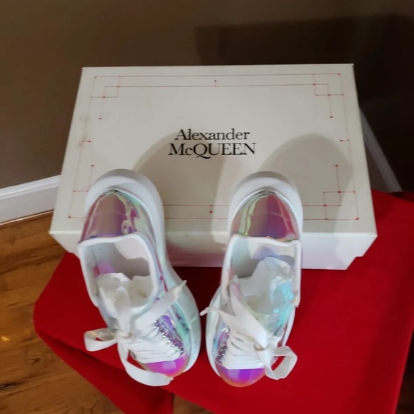 Alexander McQueen 100% Authentic sneakers transparent white iridescent Sz 7 37 - Picture 7 of 12